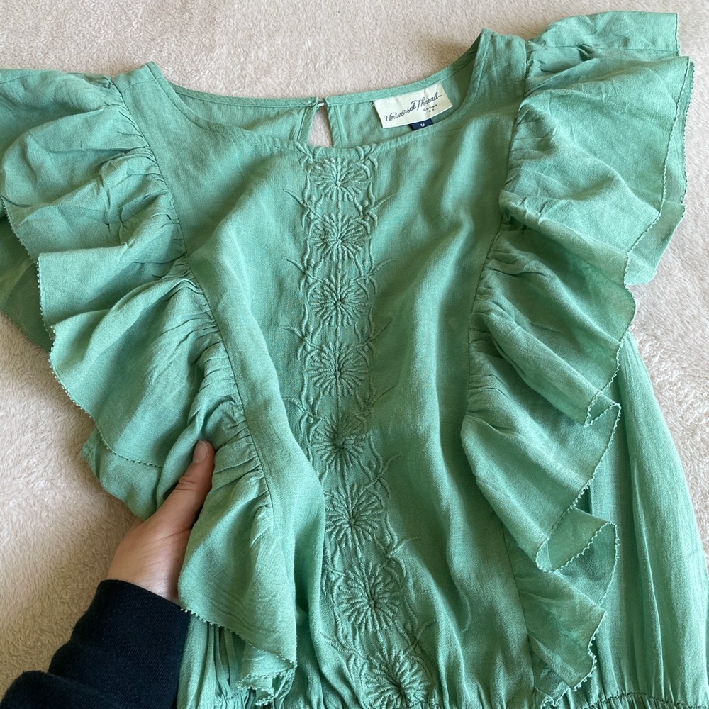 Universal Thread Women’s Ruffle Sleeveless Dress